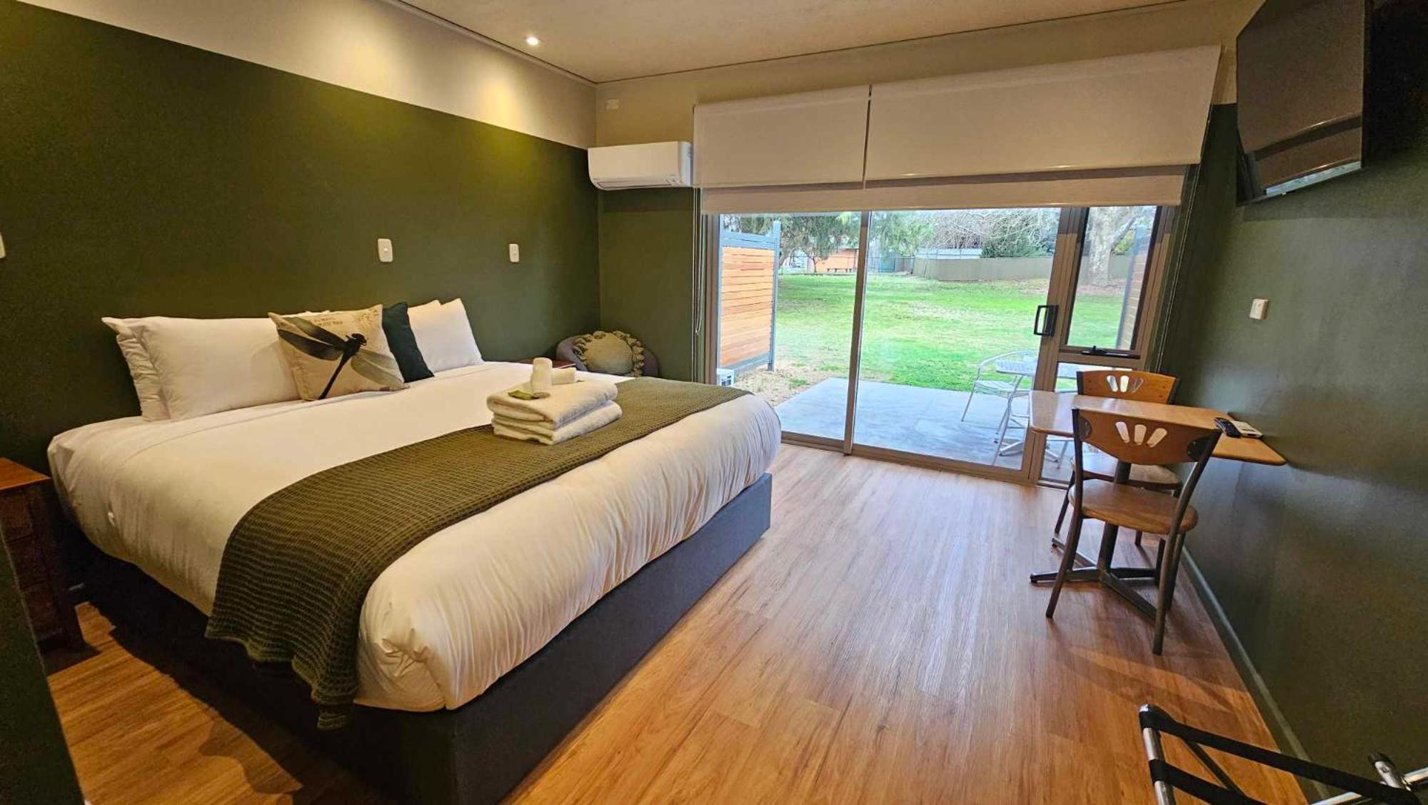 The Bright Motor Inn Esterno foto