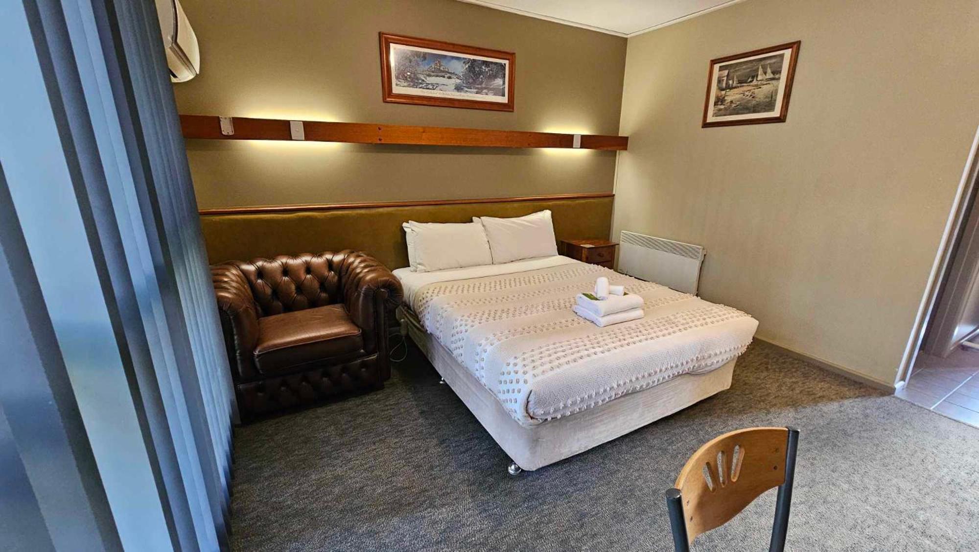 The Bright Motor Inn Esterno foto